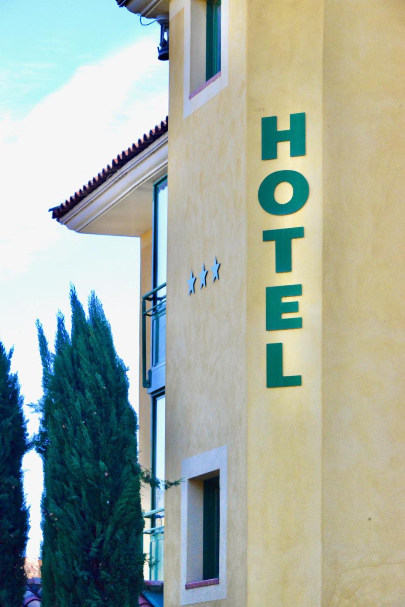 Best Western Gemenos Villa Florette מראה חיצוני תמונה